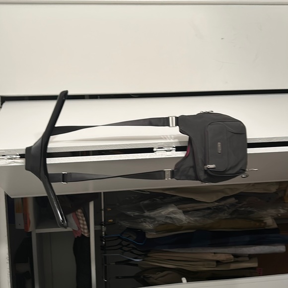 Super practical crossbody purse - Picture 1 of 7